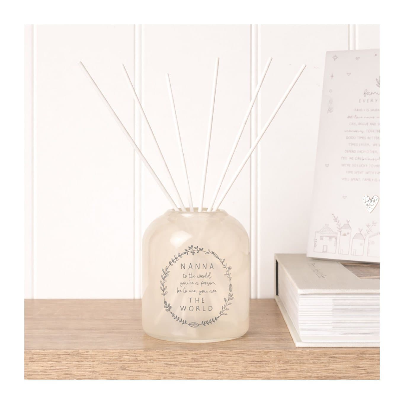 Glass diffuser with a Nanna sentiment in a botanical wreath design