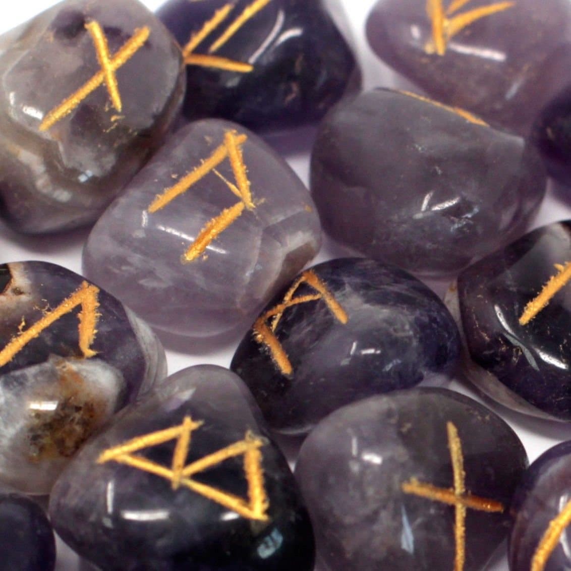 Amethyst rune stones with a pouch