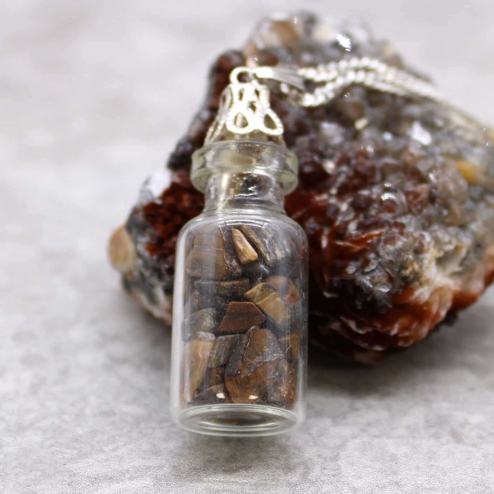 Tiger eye bottled gemstones necklace on a chain