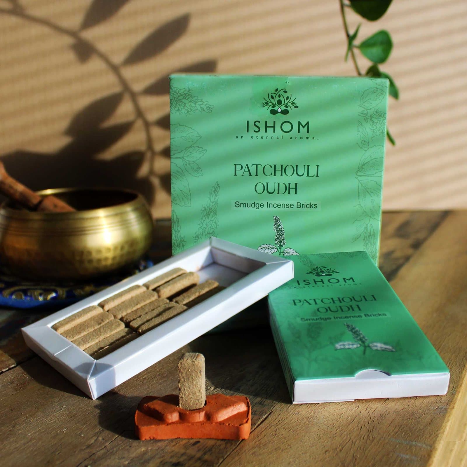 Patchouli wood incense bricks with terracotta holder