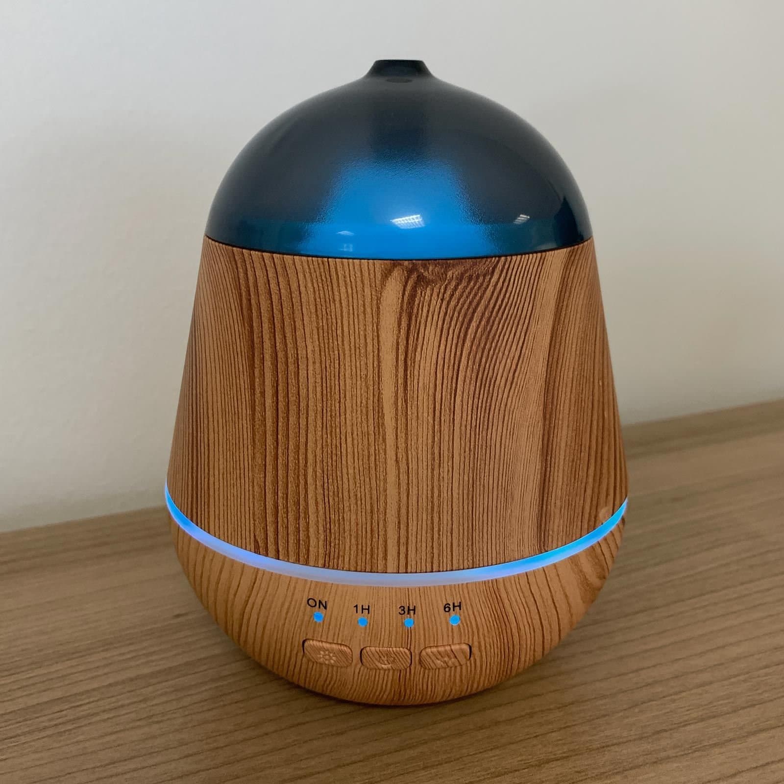 Marseille USB aroma diffuser with colour change LED light