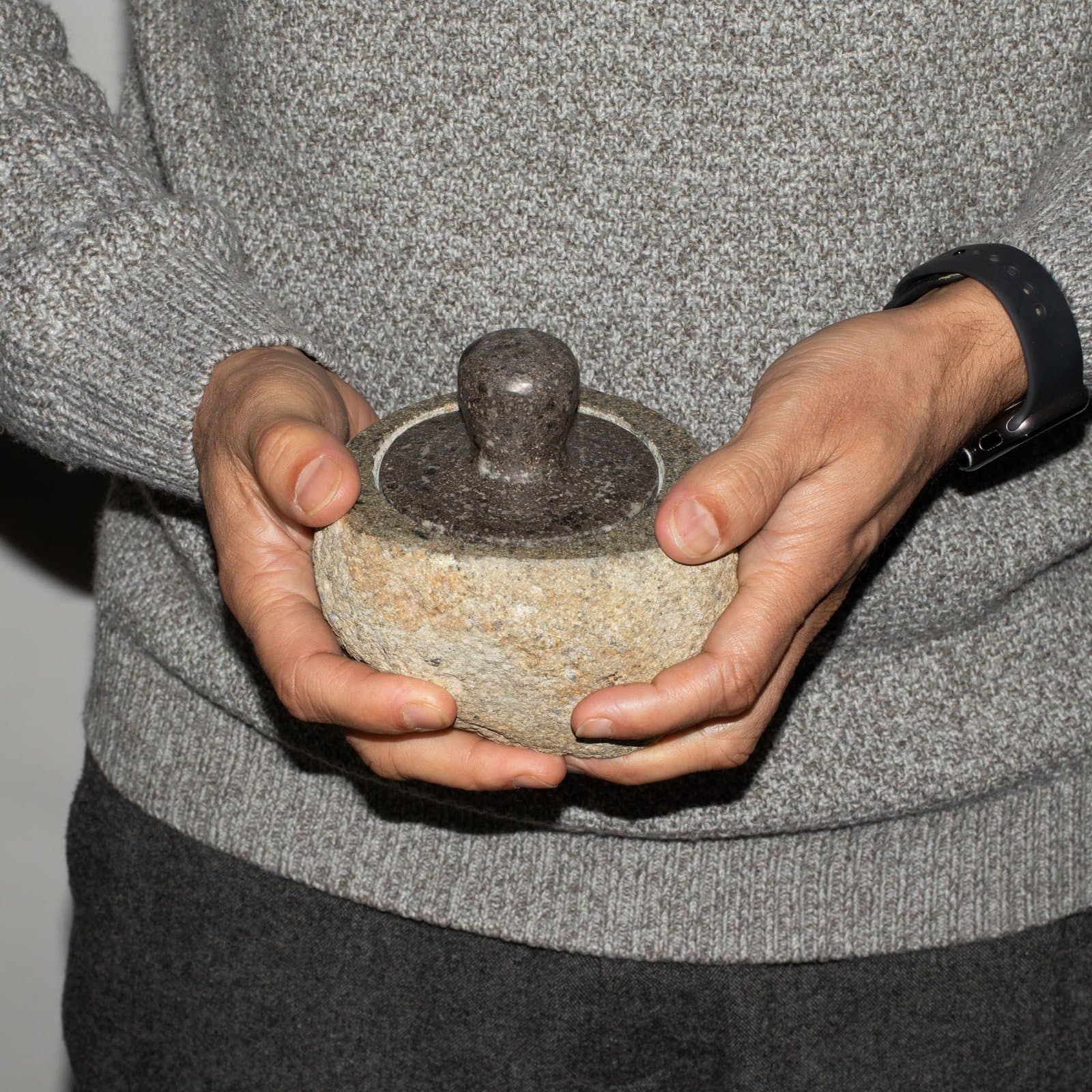 Medium natural riverstone grounding pot with a matching stone lid